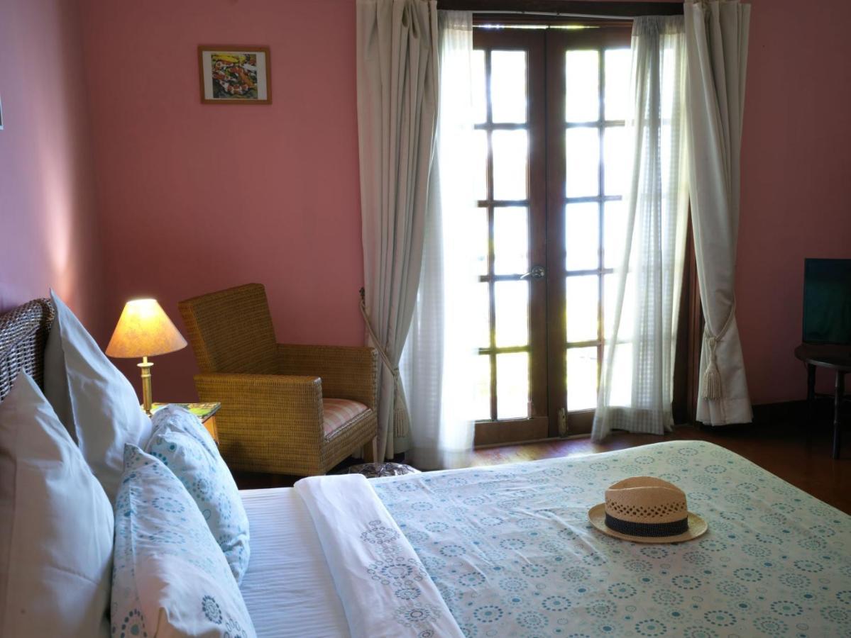 Las Flores Beachside Hotel Catmon Екстериор снимка