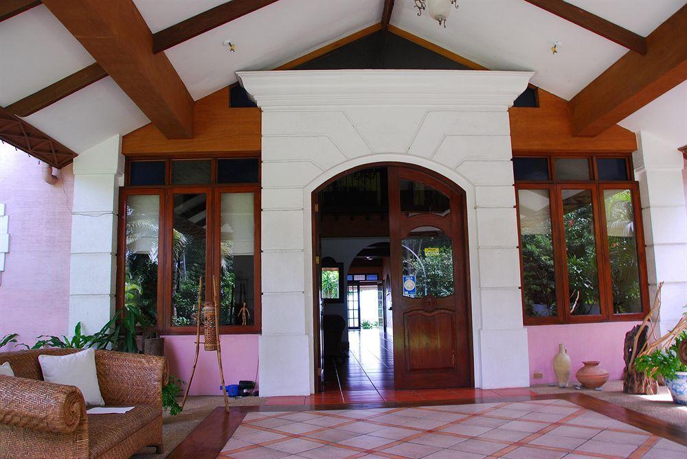 Las Flores Beachside Hotel Catmon Екстериор снимка